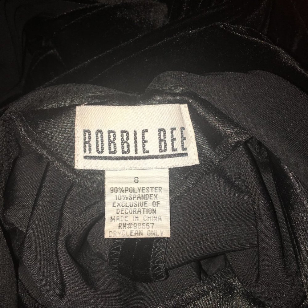 Robbie Bee Elegant Black Velvet Evening Gown Size 8 - Picture 5 of 8